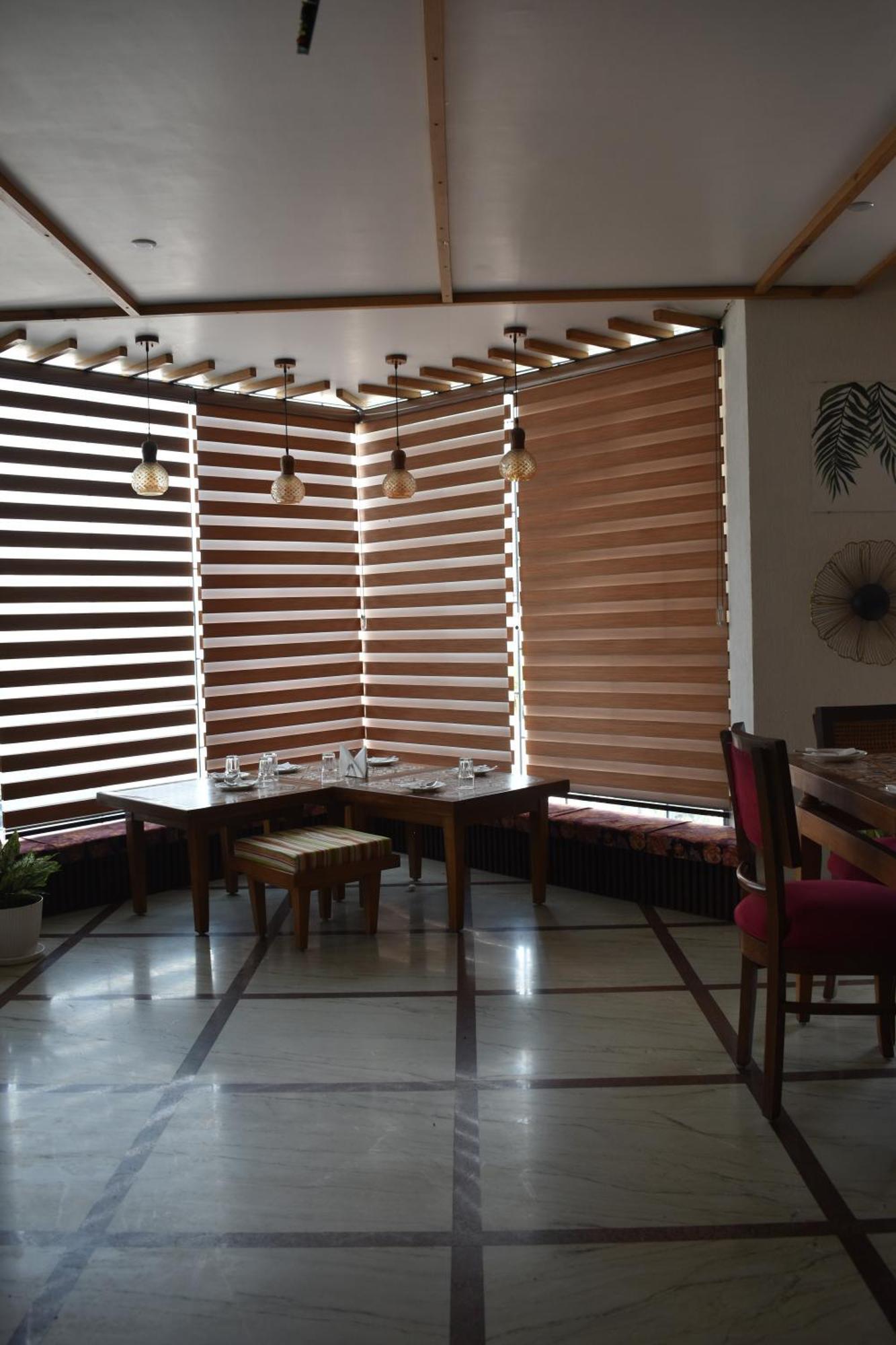 Hotel Padmini Palace Rāni Pokhri Extérieur photo