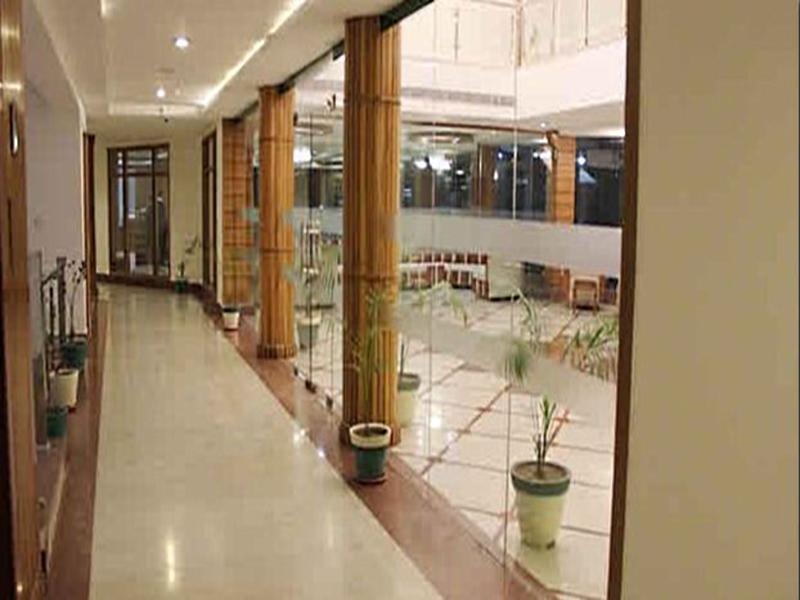 Hotel Padmini Palace Rāni Pokhri Extérieur photo